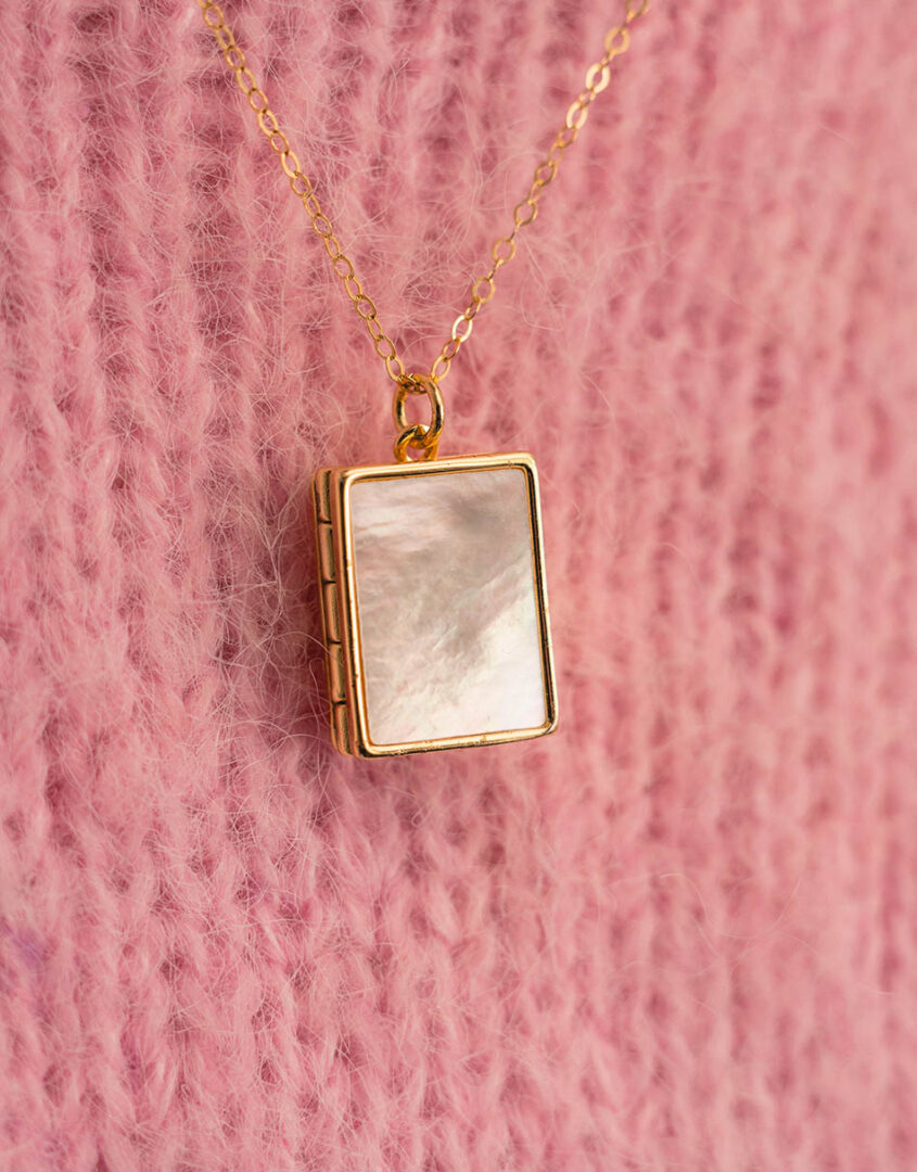 Gold-Filled-Mother-of-Pearl-Rectangle-Photo-Locket-Necklace-Image7