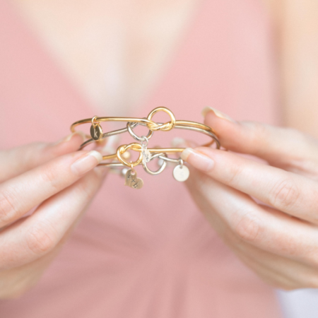 Gold Paperclip Charm Bracelet - The Vintage Pearl