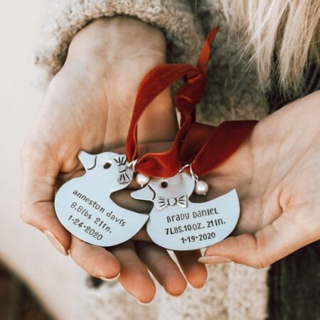 Capture your kid's important milestones with this baby duck ornament. Add-in the name, birth weight or date of birth