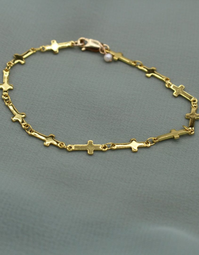 cross-chain-bracelet-10
