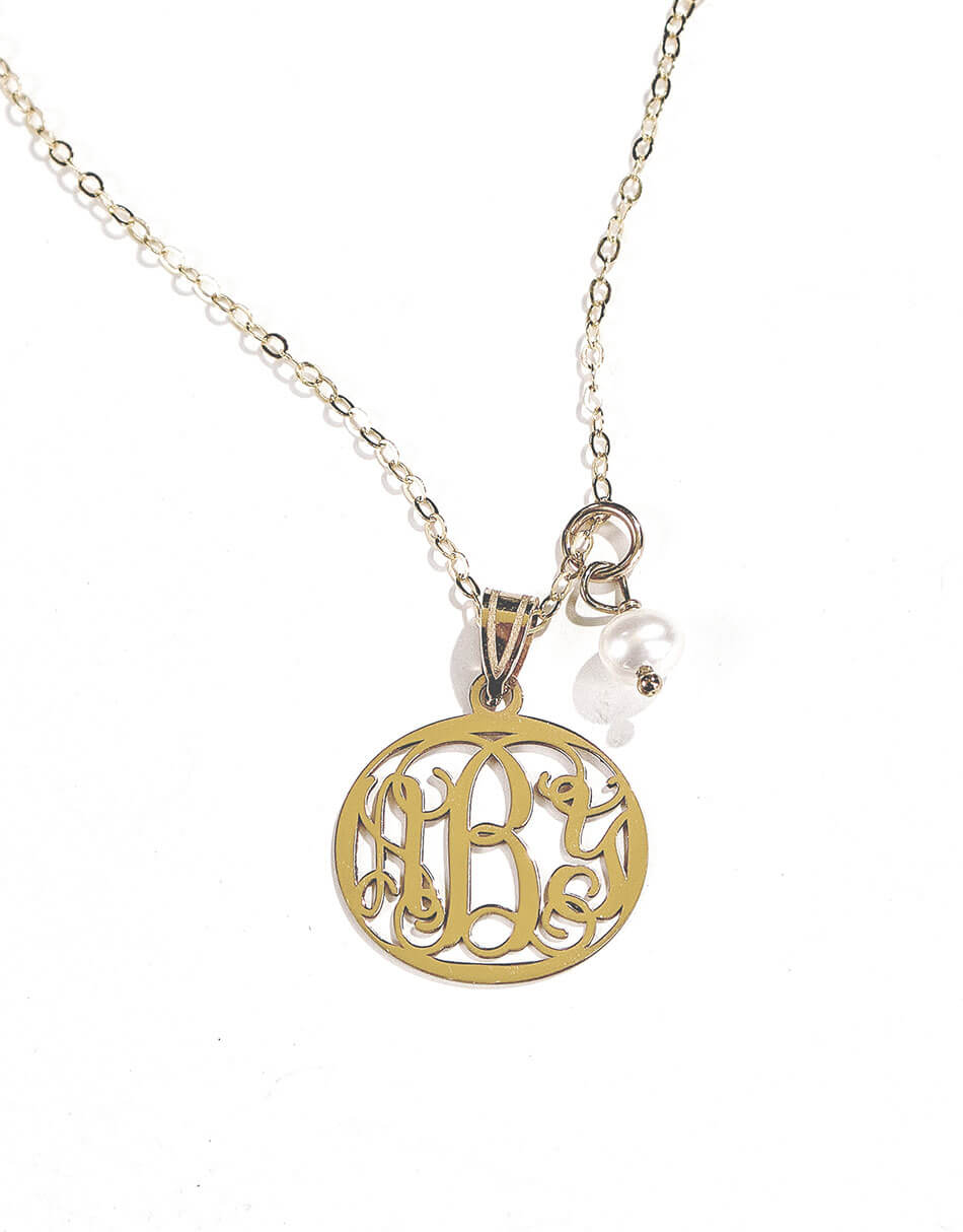 dainty-14k-gold-circle-monogram-necklace