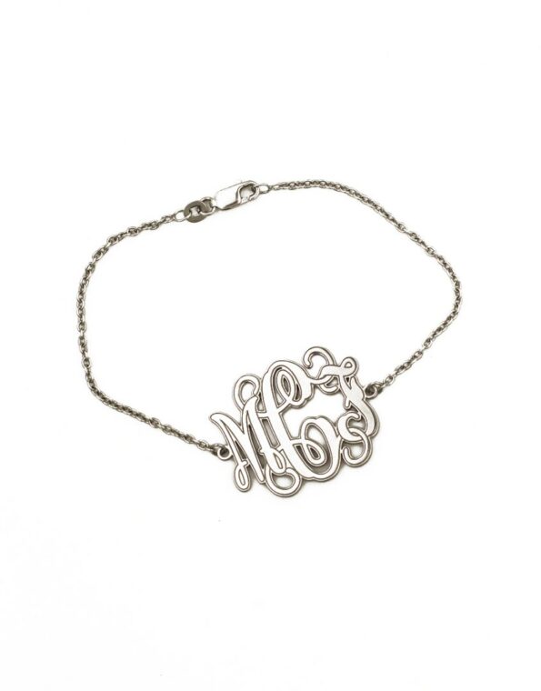Darling sterling silver monogram bracelet is a perfect gift for yourself or that special someone. Gift it to your wife, friend, mom, sister