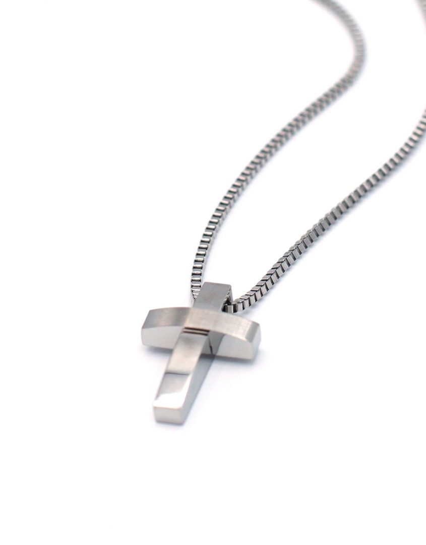 mens-connected-cross-necklace