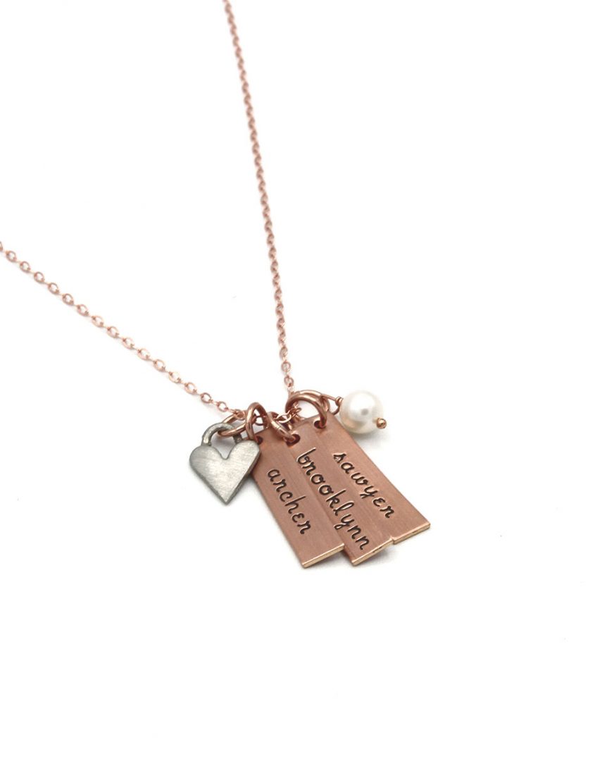 rose-gold-rectangle-names-with-love-necklace-flat-3