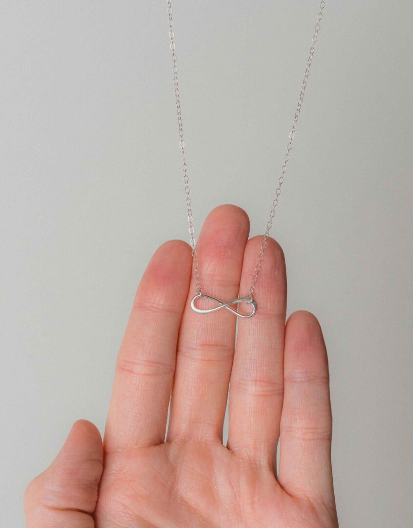 silver-infinity-necklace-image4